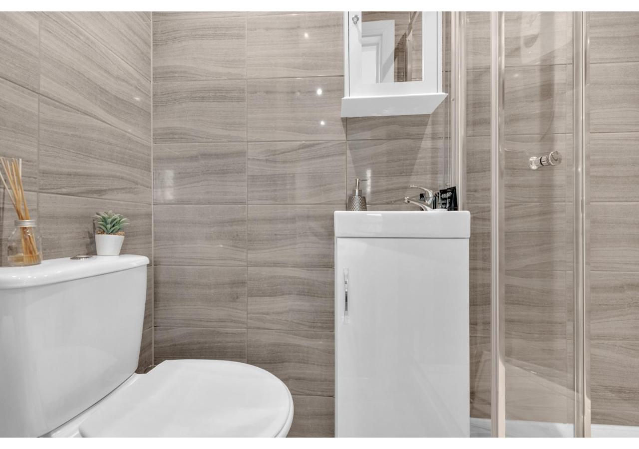 Classic 2Bd Flat In Челмсфорд Экстерьер фото