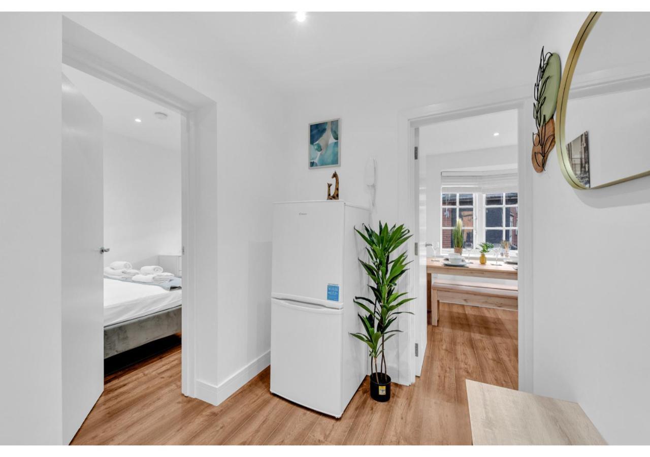 Classic 2Bd Flat In Челмсфорд Экстерьер фото