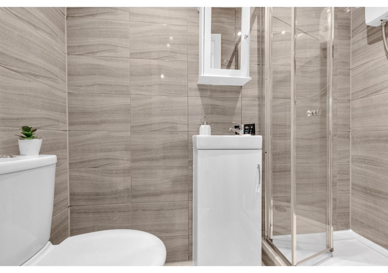 Classic 2Bd Flat In Челмсфорд Экстерьер фото